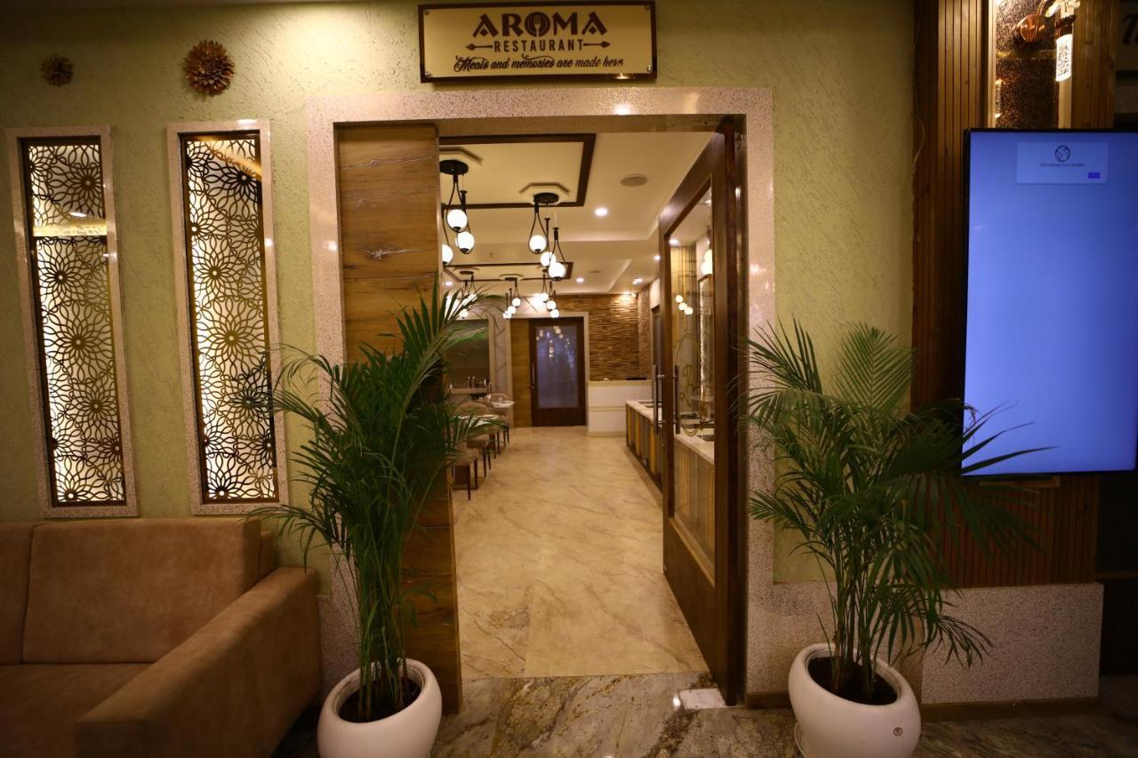 Prime Land Hotel Varanasi Eksteriør billede