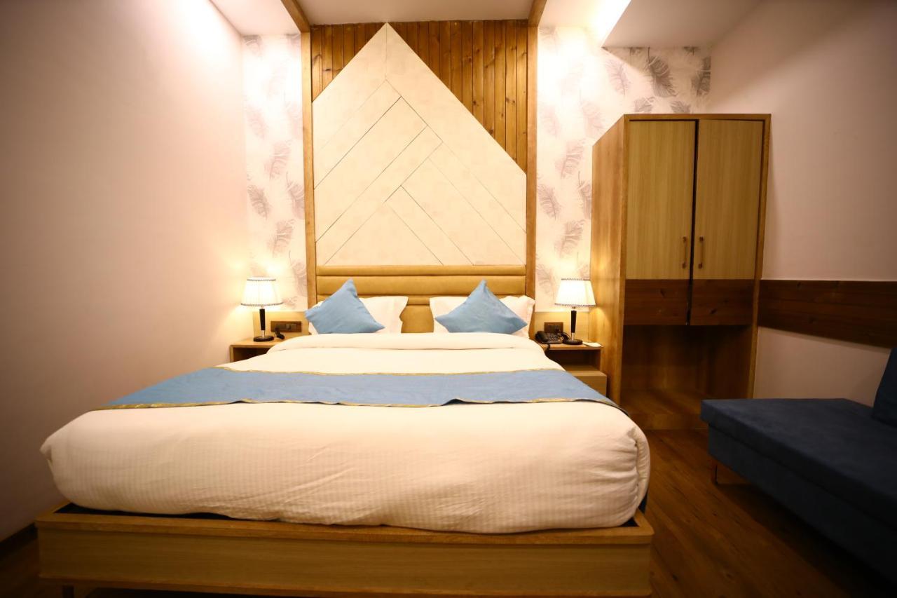 Prime Land Hotel Varanasi Eksteriør billede