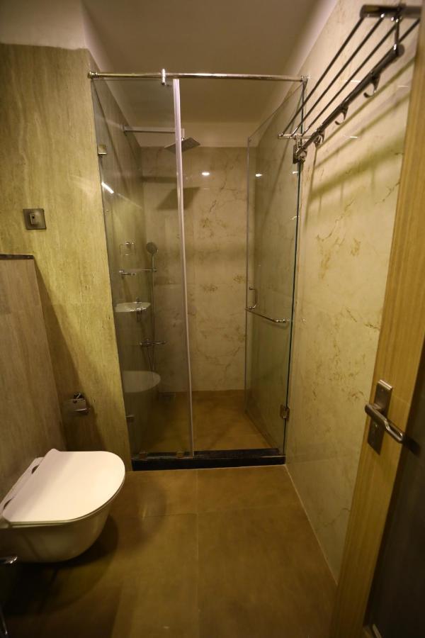 Prime Land Hotel Varanasi Eksteriør billede
